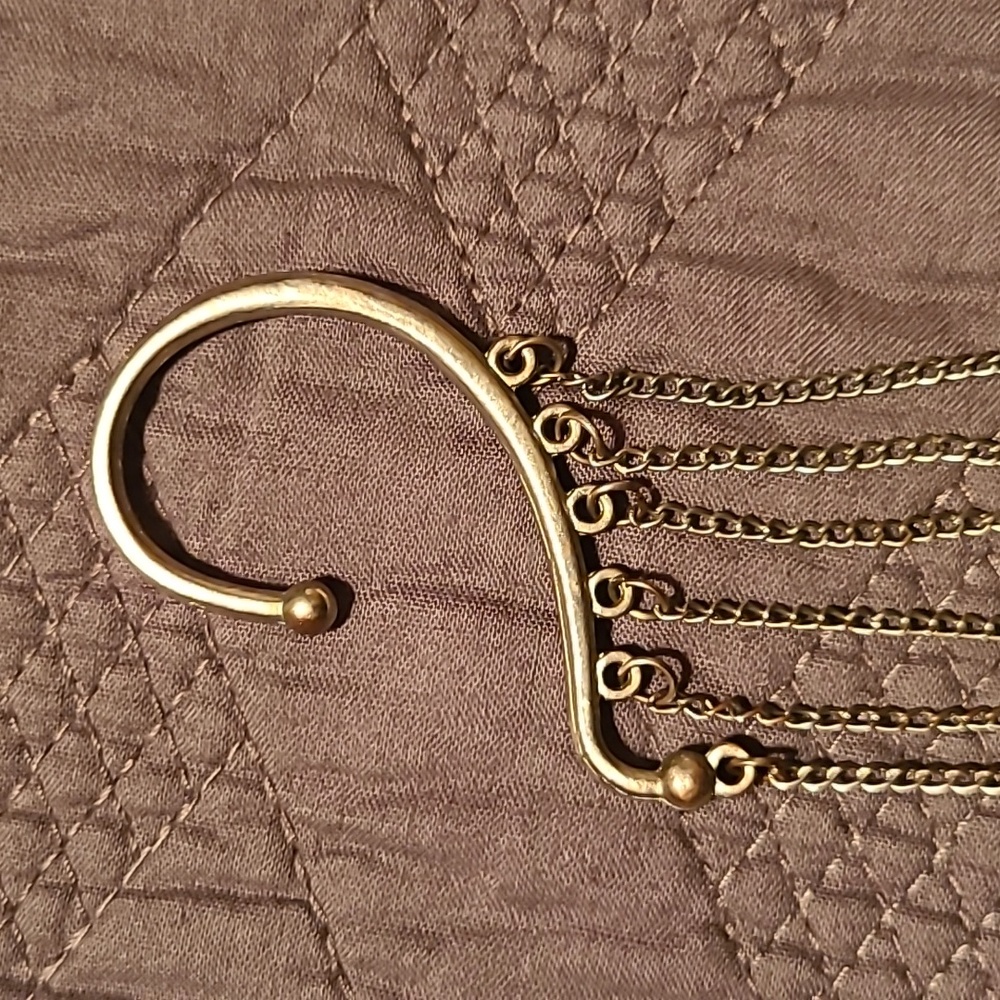 Ear cuff - Picture 3 of 3